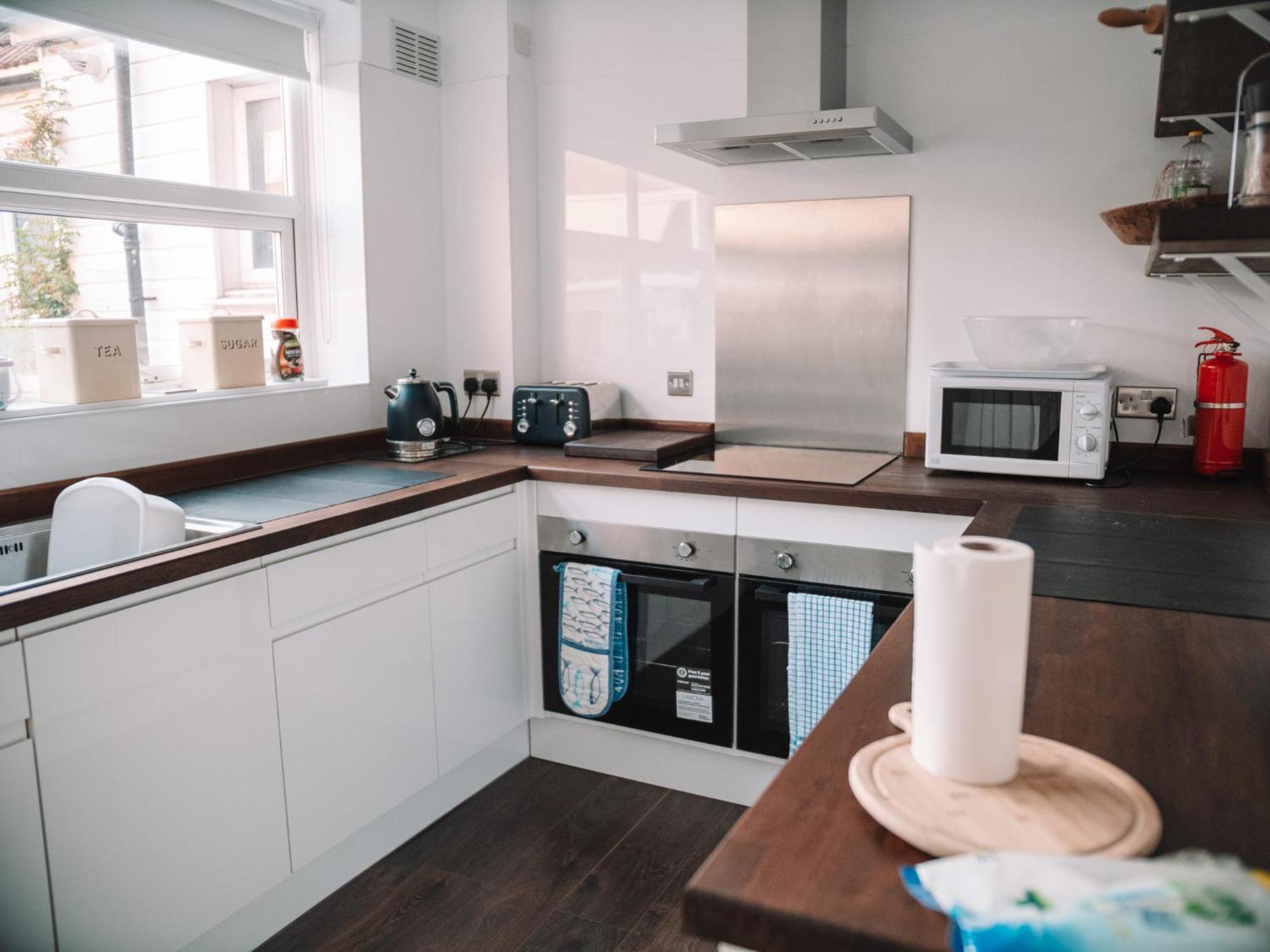 Seafarer'S View - 6 Bedroom Townhouse In Cowes, Parking & Seaviews. Cowes  Exterior foto
